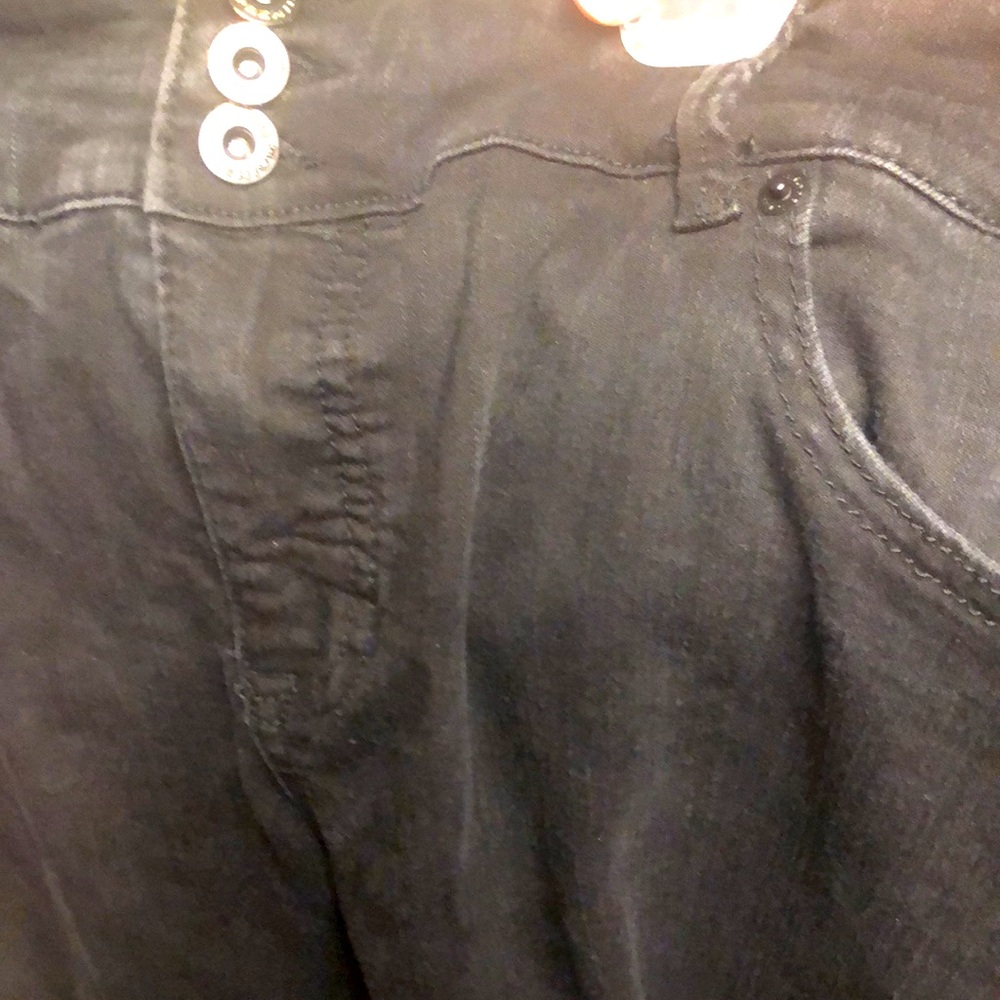 Torrid - Picture 4 of 6